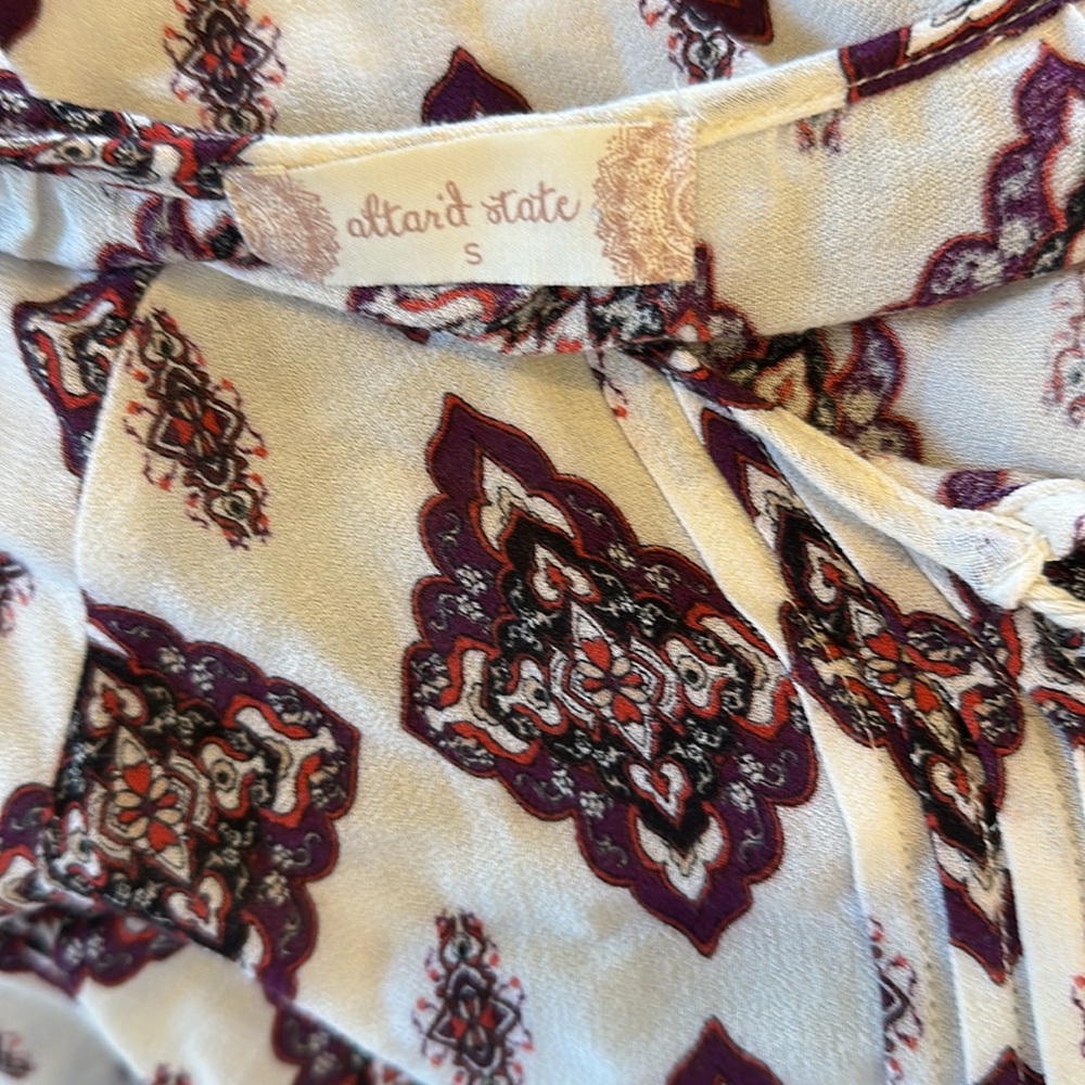 Altar’d State boho top with ties - Picture 6 of 7